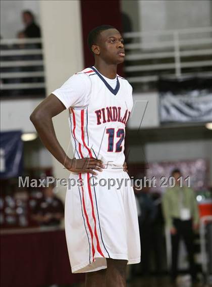 Thumbnail 2 in Findlay Prep vs. St. Andrew's (Spalding Hoophall Classic) photogallery.