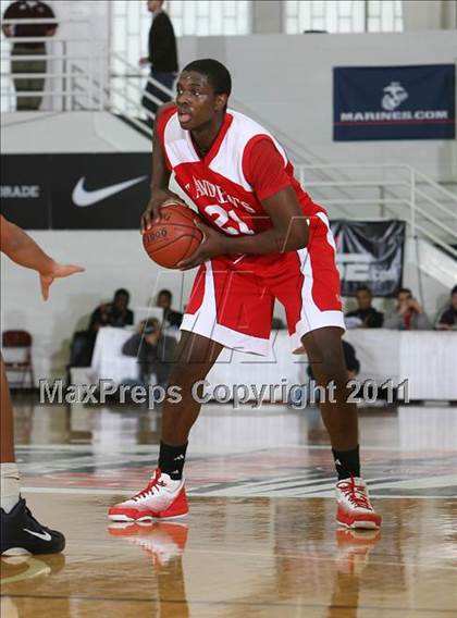 Thumbnail 3 in Findlay Prep vs. St. Andrew's (Spalding Hoophall Classic) photogallery.