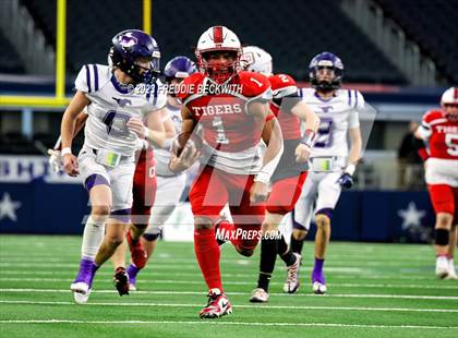 Thumbnail 1 in Benjamin @ Oglesby (UIL 1A D2 Football Final) photogallery.