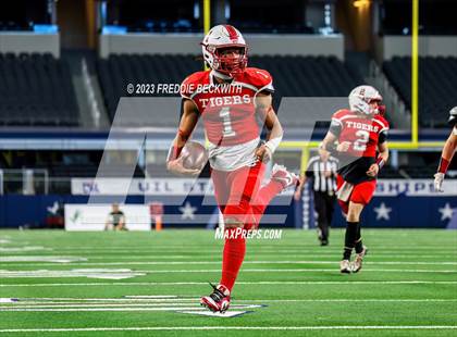 Thumbnail 3 in Benjamin @ Oglesby (UIL 1A D2 Football Final) photogallery.