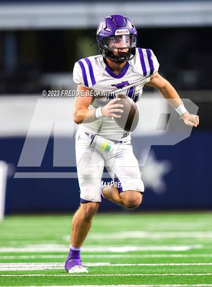 Thumbnail 2 in Benjamin @ Oglesby (UIL 1A D2 Football Final) photogallery.