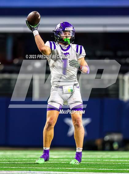 Thumbnail 2 in Benjamin @ Oglesby (UIL 1A D2 Football Final) photogallery.