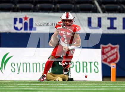 Thumbnail 2 in Benjamin @ Oglesby (UIL 1A D2 Football Final) photogallery.
