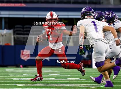 Thumbnail 1 in Benjamin @ Oglesby (UIL 1A D2 Football Final) photogallery.