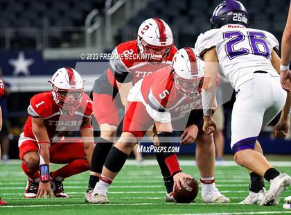 Thumbnail 1 in Benjamin @ Oglesby (UIL 1A D2 Football Final) photogallery.