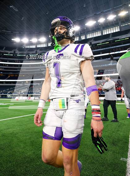 Thumbnail 2 in Benjamin @ Oglesby (UIL 1A D2 Football Final) photogallery.