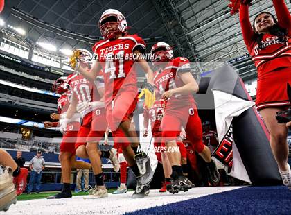 Thumbnail 3 in Benjamin @ Oglesby (UIL 1A D2 Football Final) photogallery.