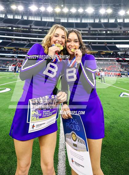 Thumbnail 3 in Benjamin @ Oglesby (UIL 1A D2 Football Final) photogallery.