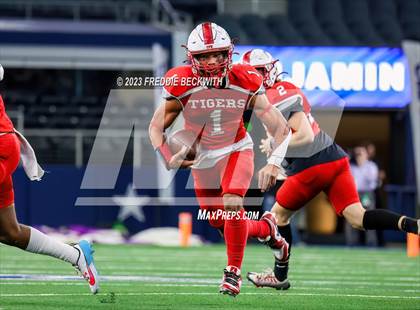 Thumbnail 3 in Benjamin @ Oglesby (UIL 1A D2 Football Final) photogallery.