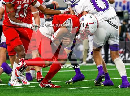 Thumbnail 1 in Benjamin @ Oglesby (UIL 1A D2 Football Final) photogallery.