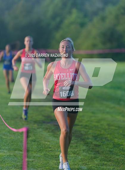 Thumbnail 3 in Winter Springs Invitational photogallery.