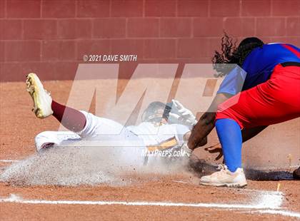 Thumbnail 3 in Irvin @ Andress photogallery.