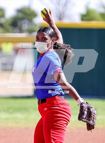 Thumbnail 3 in Irvin @ Andress photogallery.
