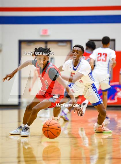 Thumbnail 3 in MacArthur @ Oak Ridge photogallery.
