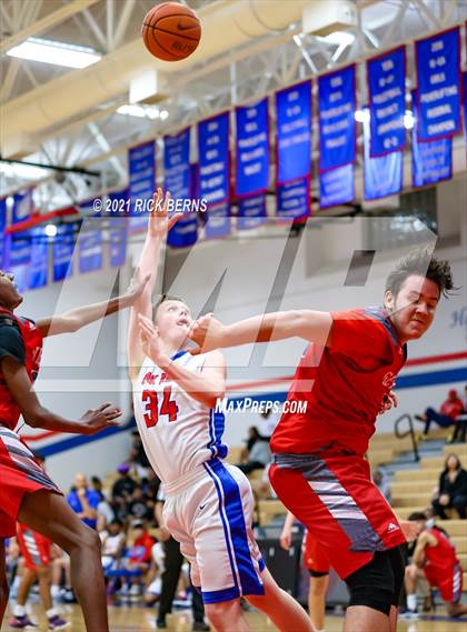 Thumbnail 3 in MacArthur @ Oak Ridge photogallery.