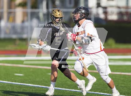 Thumbnail 2 in Islip @ Babylon photogallery.