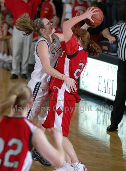 Thumbnail 3 in Muhlenberg North vs Hancock County (3rd Region Tournament) photogallery.
