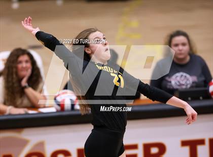 Thumbnail 2 in Sequoyah @ Lassiter photogallery.