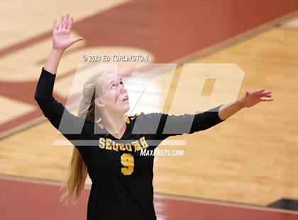 Thumbnail 2 in Sequoyah @ Lassiter photogallery.