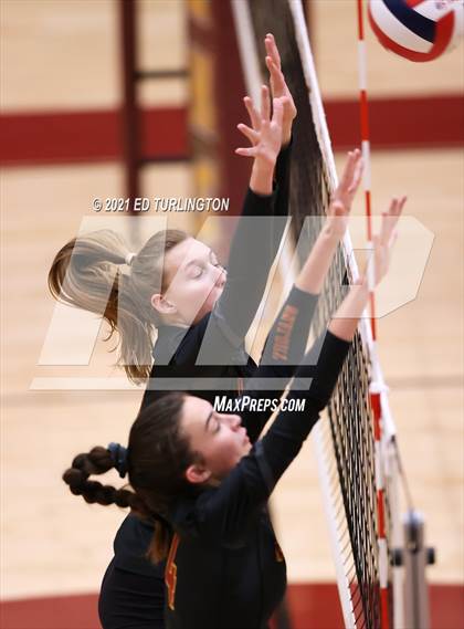 Thumbnail 3 in Sequoyah @ Lassiter photogallery.