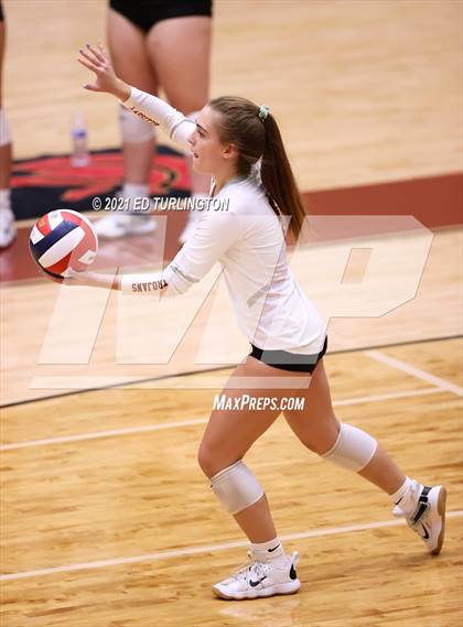 Thumbnail 3 in Sequoyah @ Lassiter photogallery.