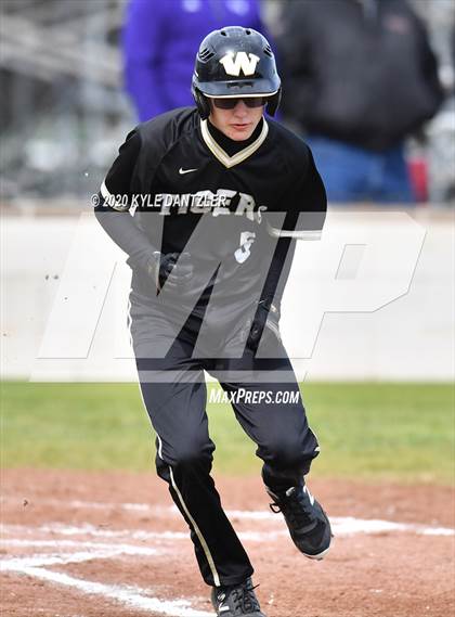 Thumbnail 2 in Whitewright vs Mt. Vernon (Blue Ridge Tournament) photogallery.