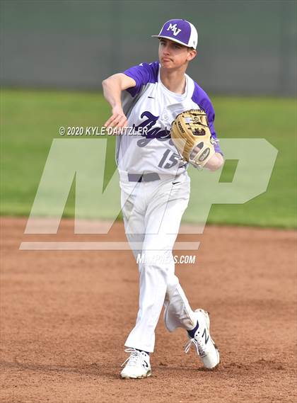 Thumbnail 3 in Whitewright vs Mt. Vernon (Blue Ridge Tournament) photogallery.