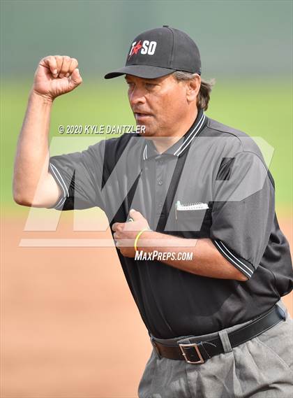 Thumbnail 2 in Whitewright vs Mt. Vernon (Blue Ridge Tournament) photogallery.
