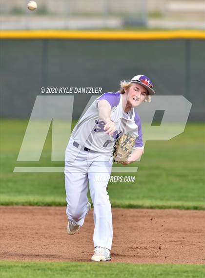 Thumbnail 3 in Whitewright vs Mt. Vernon (Blue Ridge Tournament) photogallery.