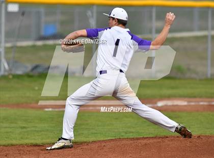 Thumbnail 2 in Whitewright vs Mt. Vernon (Blue Ridge Tournament) photogallery.
