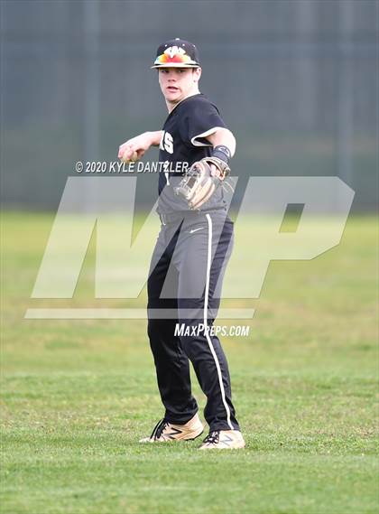 Thumbnail 1 in Whitewright vs Mt. Vernon (Blue Ridge Tournament) photogallery.