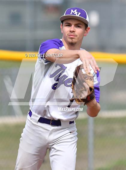 Thumbnail 3 in Whitewright vs Mt. Vernon (Blue Ridge Tournament) photogallery.