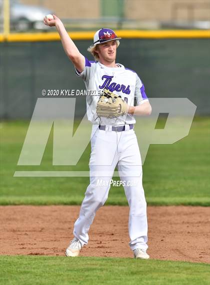 Thumbnail 3 in Whitewright vs Mt. Vernon (Blue Ridge Tournament) photogallery.