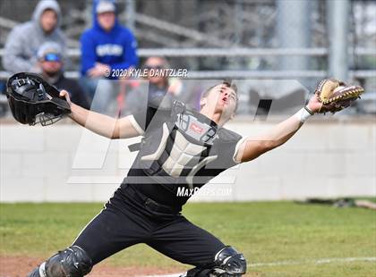 Thumbnail 3 in Whitewright vs Mt. Vernon (Blue Ridge Tournament) photogallery.