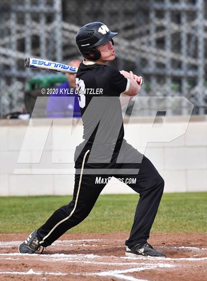 Thumbnail 3 in Whitewright vs Mt. Vernon (Blue Ridge Tournament) photogallery.