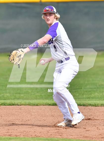 Thumbnail 2 in Whitewright vs Mt. Vernon (Blue Ridge Tournament) photogallery.