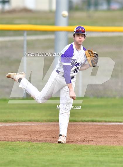 Thumbnail 1 in Whitewright vs Mt. Vernon (Blue Ridge Tournament) photogallery.