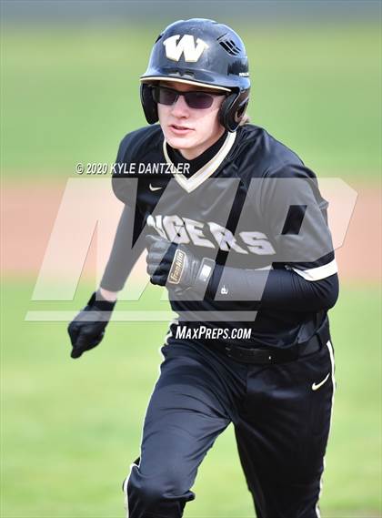 Thumbnail 3 in Whitewright vs Mt. Vernon (Blue Ridge Tournament) photogallery.