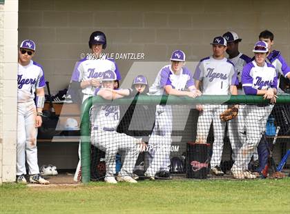 Thumbnail 2 in Whitewright vs Mt. Vernon (Blue Ridge Tournament) photogallery.