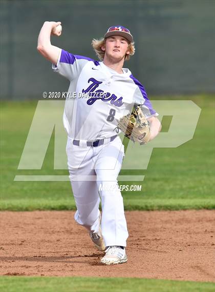 Thumbnail 1 in Whitewright vs Mt. Vernon (Blue Ridge Tournament) photogallery.