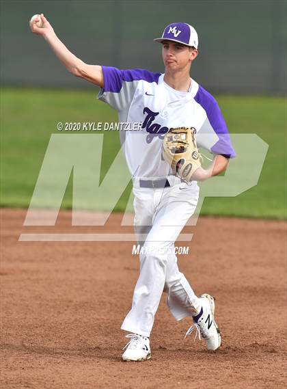 Thumbnail 2 in Whitewright vs Mt. Vernon (Blue Ridge Tournament) photogallery.