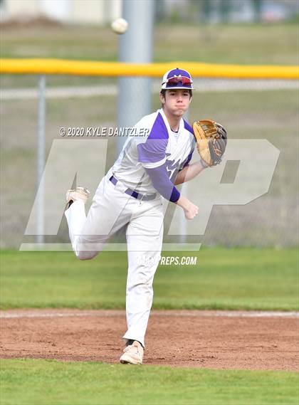 Thumbnail 3 in Whitewright vs Mt. Vernon (Blue Ridge Tournament) photogallery.