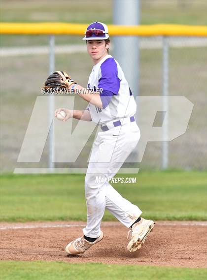 Thumbnail 3 in Whitewright vs Mt. Vernon (Blue Ridge Tournament) photogallery.
