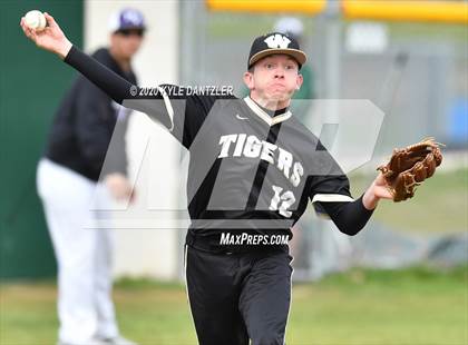 Thumbnail 3 in Whitewright vs Mt. Vernon (Blue Ridge Tournament) photogallery.