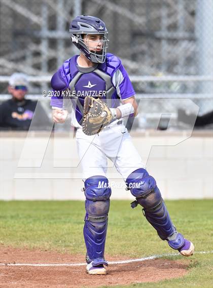 Thumbnail 3 in Whitewright vs Mt. Vernon (Blue Ridge Tournament) photogallery.