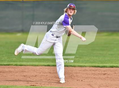 Thumbnail 1 in Whitewright vs Mt. Vernon (Blue Ridge Tournament) photogallery.