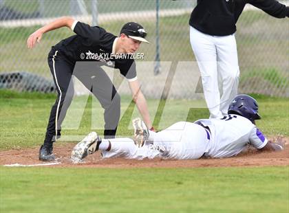 Thumbnail 2 in Whitewright vs Mt. Vernon (Blue Ridge Tournament) photogallery.