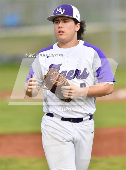 Thumbnail 2 in Whitewright vs Mt. Vernon (Blue Ridge Tournament) photogallery.