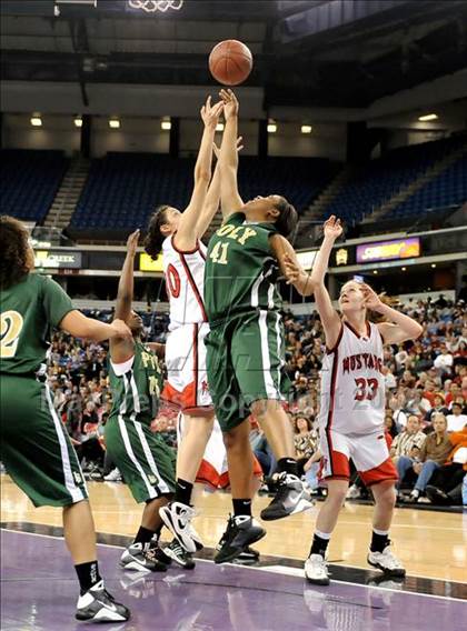 Thumbnail 3 in Poly vs. Monte Vista (CIF State D1 Final) photogallery.