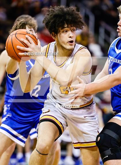 Thumbnail 3 in Cooper vs. Highlands photogallery.